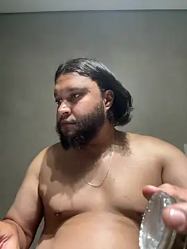 Snapshot of LoboCachorro chatting on 11.05.25 LoboCachorro online show from 11.05.25