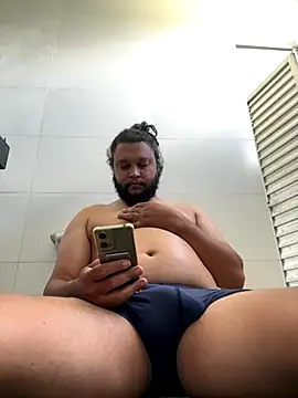 Snapshot of LoboCachorro chatting on 11.19.25 LoboCachorro online show from 11.19.25