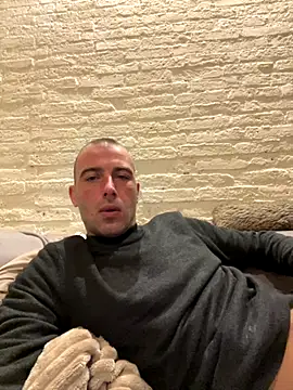 Rotteei1 online show from 10.19.25