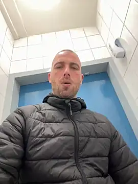 Rotteei1 online show from 10.29.25