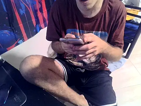 Snapshot of oraharoncohen chatting on 11.19.25 oraharoncohen online show from 11.19.25