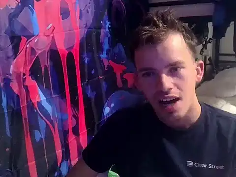 Snapshot of oraharoncohen chatting on 11.22.25 oraharoncohen online show from 11.22.25