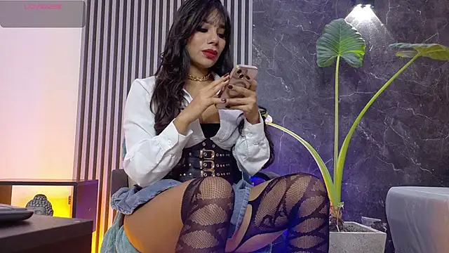 SelenaAbatti  online show from 11.15.25