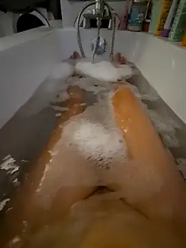 Snapshot of lasexycoquine59 chatting on 10.31.25 lasexycoquine59 online show from 10.31.25