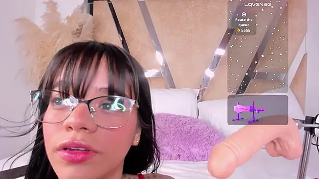 Snapshot of Samanthalyxx chatting on 11.05.25 Samanthalyxx online show from 11.05.25