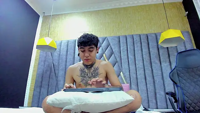 SantiOlsen online show from 11.13.25