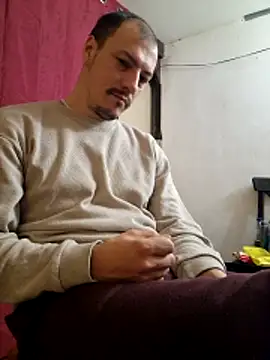 Snapshot of bbyxklaus chatting on 11.24.25 bbyxklaus online show from 11.24.25