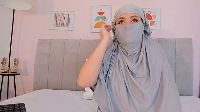 fatiima  online show from 10.25.25