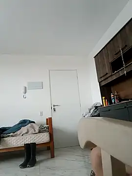 Snapshot of Sph9mm chatting on 11.04.25 Sph9mm online show from 11.04.25