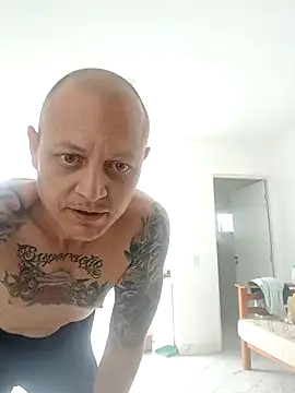 Snapshot of Sph9mm chatting on 11.09.25 Sph9mm online show from 11.09.25