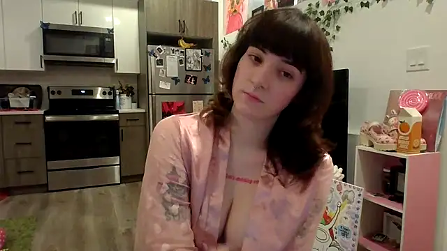 Snapshot of Trickylucy555 chatting on 11.05.25 Trickylucy555 online show from 11.05.25