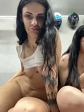 Snapshot of wwwdddccc1 chatting on 04.15.26 wwwdddccc1 online show from 04.15.26