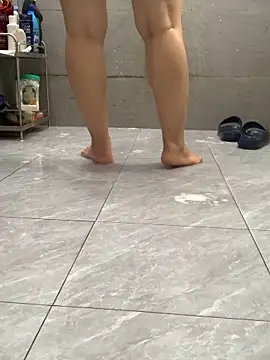 HinayLa online show from 04.15.26