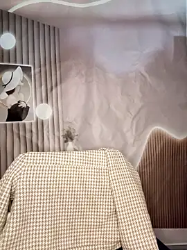 Fish yellow online show from 11.15.25