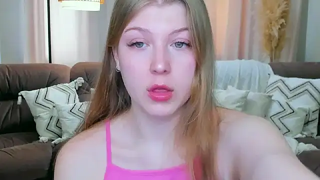 Stella Light online show from 04.15.26