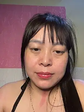 Snapshot of Butterfly_kee chatting on 10.26.25 Butterfly kee online show from 10.26.25