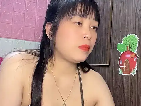 Snapshot of Butterfly_kee chatting on 11.07.25 Butterfly kee online show from 11.07.25