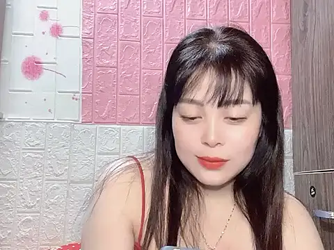 Snapshot of Butterfly_kee chatting on 12.20.25 Butterfly kee online show from 12.20.25