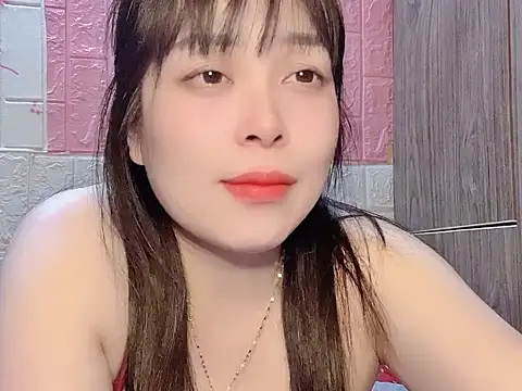 Snapshot of Butterfly_kee chatting on 12.22.25 Butterfly kee online show from 12.22.25