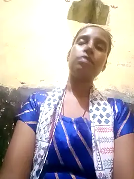 Snapshot of Rutika-G chatting on 10.29.25 Rutika-G online show from 10.29.25