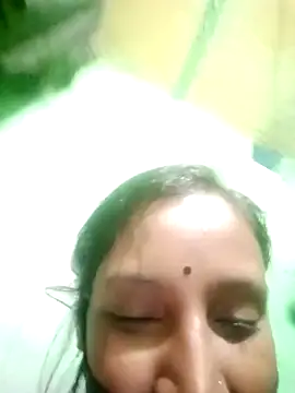 Snapshot of Rutika-G chatting on 11.03.25 Rutika-G online show from 11.03.25