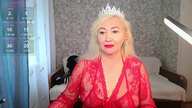 Snapshot of LadyKriss chatting on 07.14.26 LadyKriss online show from 07.14.26