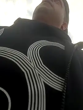 Imyourguy2025 online show from 11.06.25