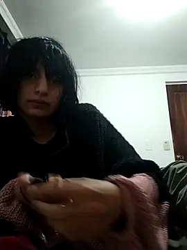 Snapshot of sophiasleepy1 chatting on 11.26.25 sophiasleepy1 online show from 11.26.25