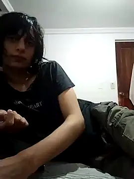 Snapshot of sophiasleepy1 chatting on 11.30.25 sophiasleepy1 online show from 11.30.25