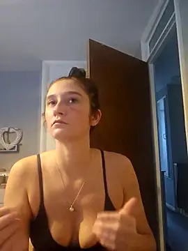 Snapshot of SashaBabyxx chatting on 11.03.25 SashaBabyxx online show from 11.03.25