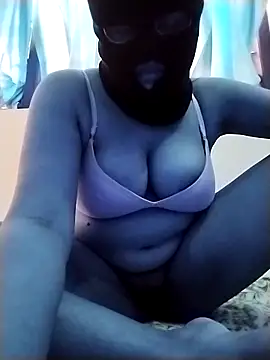 Snapshot of Maaya_devsree chatting on 10.29.25 Maaya devsree online show from 10.29.25