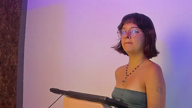 Ivy  storm online show from 11.03.25