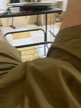 Snapshot of shyiiiiiiiiiii chatting on 12.15.25 shyiiiiiiiiiii online show from 12.15.25