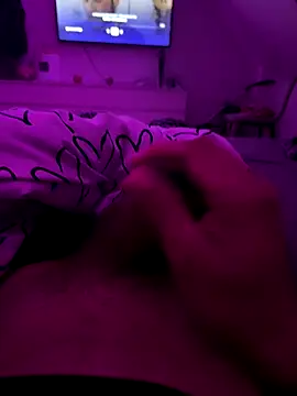 Snapshot of crxolavo chatting on 12.16.25 crxolavo online show from 12.16.25