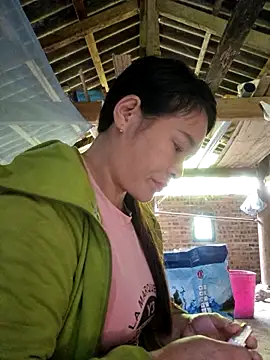 Snapshot of chipu06 chatting on 10.26.25 chipu06 online show from 10.26.25