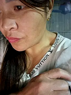 Snapshot of chipu06 chatting on 10.26.25 chipu06 online show from 10.26.25