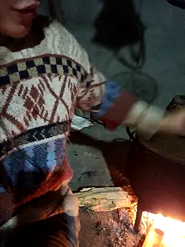 Snapshot of chipu06 chatting on 11.02.25 chipu06 online show from 11.02.25