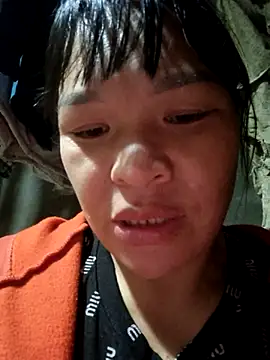 Snapshot of chipu06 chatting on 11.05.25 chipu06 online show from 11.05.25