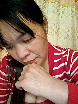 Snapshot of chipu06 chatting on 11.26.25 chipu06 online show from 11.26.25