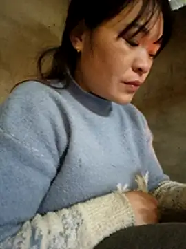 Snapshot of chipu06 chatting on 11.28.25 chipu06 online show from 11.28.25