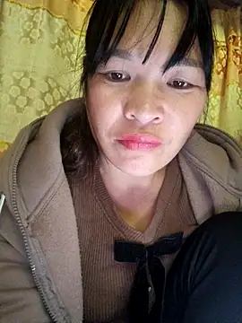 Snapshot of chipu06 chatting on 12.02.25 chipu06 online show from 12.02.25