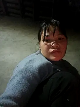 Snapshot of chipu06 chatting on 12.15.25 chipu06 online show from 12.15.25