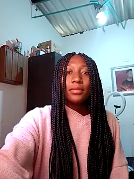 Snapshot of Naelith_ chatting on 10.31.25 Naelith online show from 10.31.25