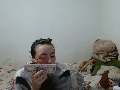 Snapshot of fresita_streamer chatting on 11.12.25 fresita streamer online show from 11.12.25