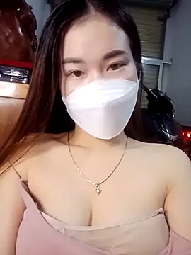 Snapshot of Family-Lovee chatting on 11.05.25 Family-Lovee online show from 11.05.25