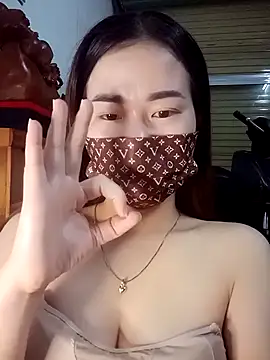 Snapshot of Family-Lovee chatting on 11.22.25 Family-Lovee online show from 11.22.25