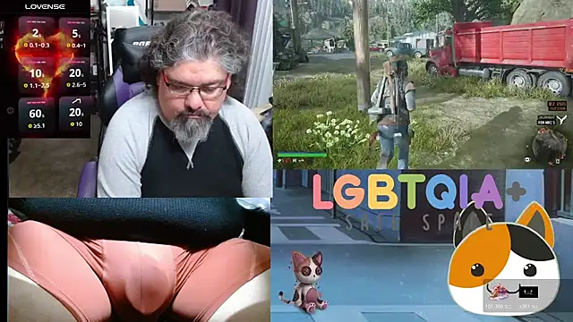 Snapshot of geekycastillo chatting on 11.05.25 geekycastillo online show from 11.05.25