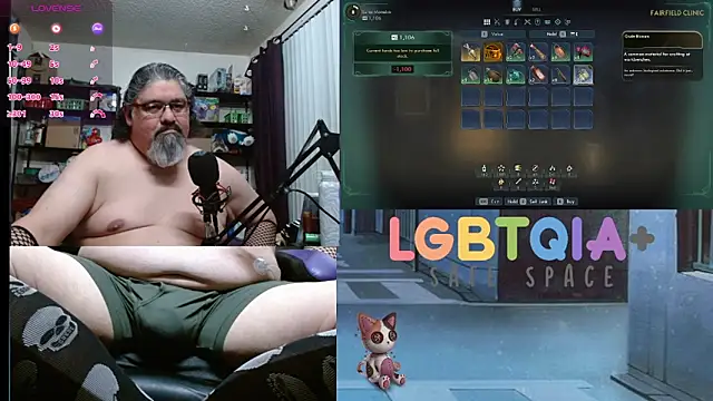 Snapshot of geekycastillo chatting on 11.24.25 geekycastillo online show from 11.24.25