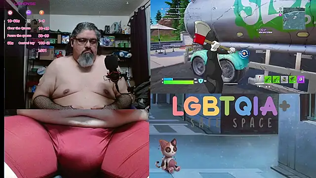 Snapshot of geekycastillo chatting on 12.01.25 geekycastillo online show from 12.01.25