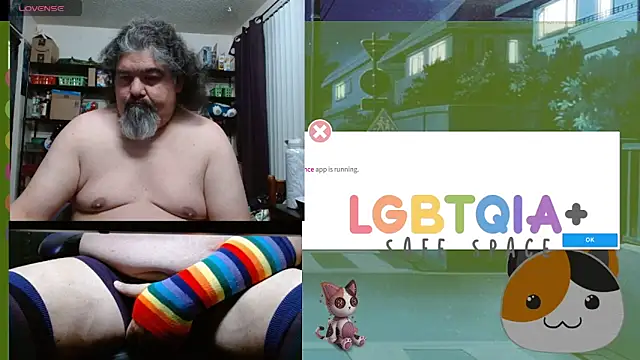 Snapshot of geekycastillo chatting on 12.03.25 geekycastillo online show from 12.03.25